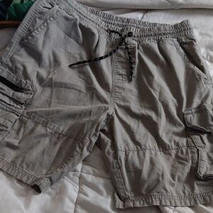 Gray‎ Cargo Shorts with Elastic Waistband